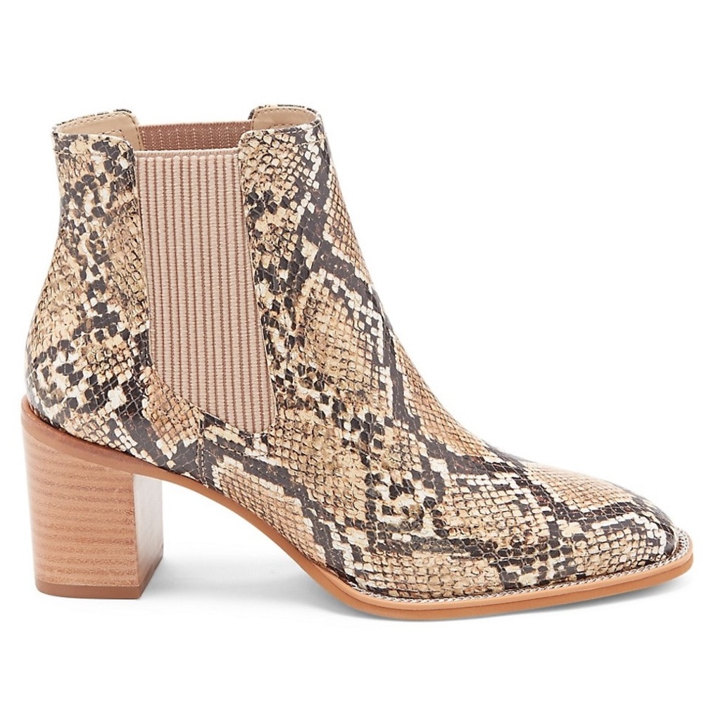 Vince Camuto Jentilliy Chelsea Bootie Size 9.5 New